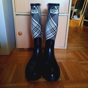 Women Rubber Rain Boots, Mid-Calf Classic Waterproof black and white Print Welli